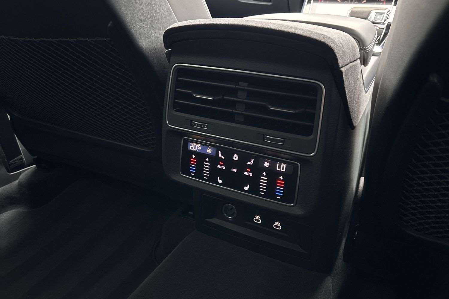 Used Audi RS Q8 2024 for sale - 77842408: Photo 23