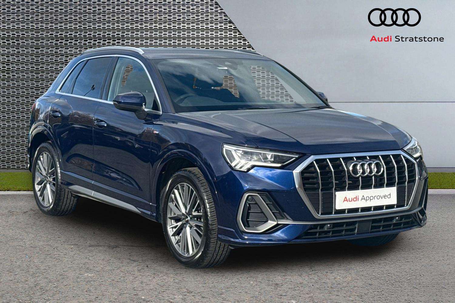 Used Audi Q3 2023 for sale - 76298335: Photo 1