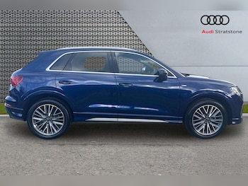 Used Audi Q3 2023 for sale - 76298335: Photo