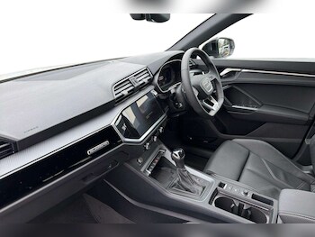 Used Audi Q3 2025 for sale - 77787039: Photo