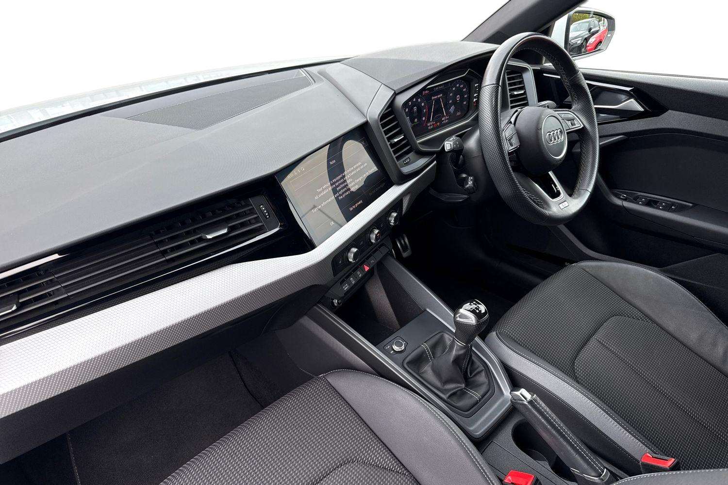 Used Audi A1 2023 for sale - 76156146: Photo 2