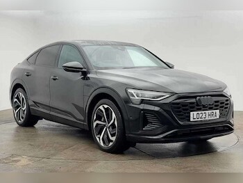 Used Audi Q8 2023 for sale - 77928387: Photo