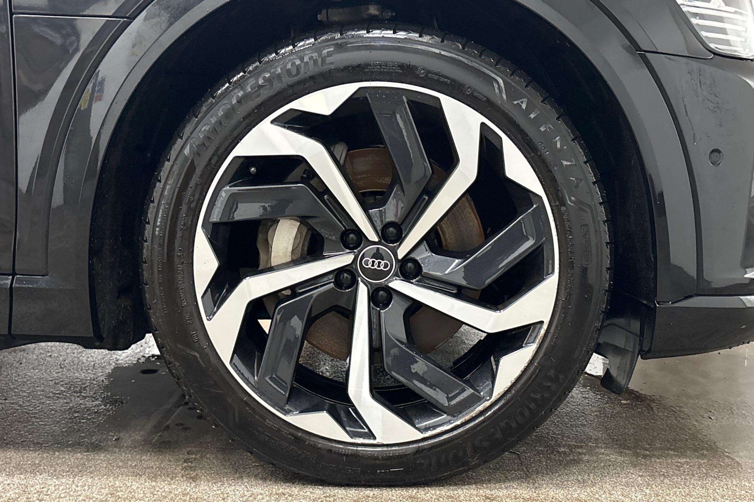 Used Audi Q8 for sale - 77928387: Photo 5