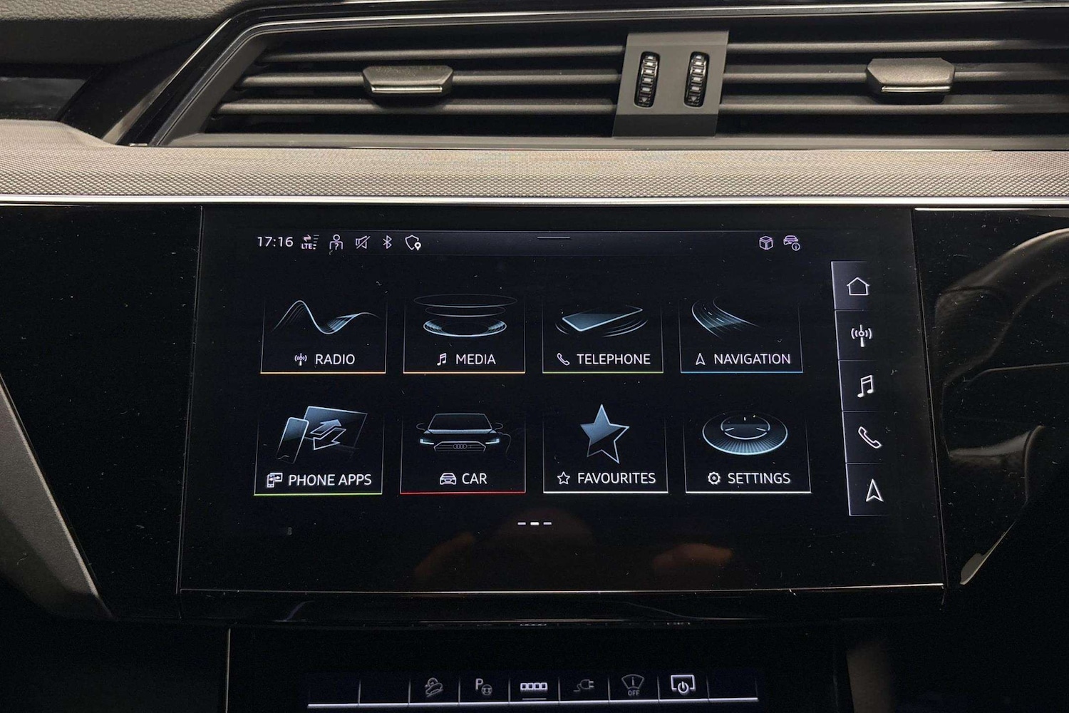 Used Audi Q8 for sale - 77928387: Photo 8