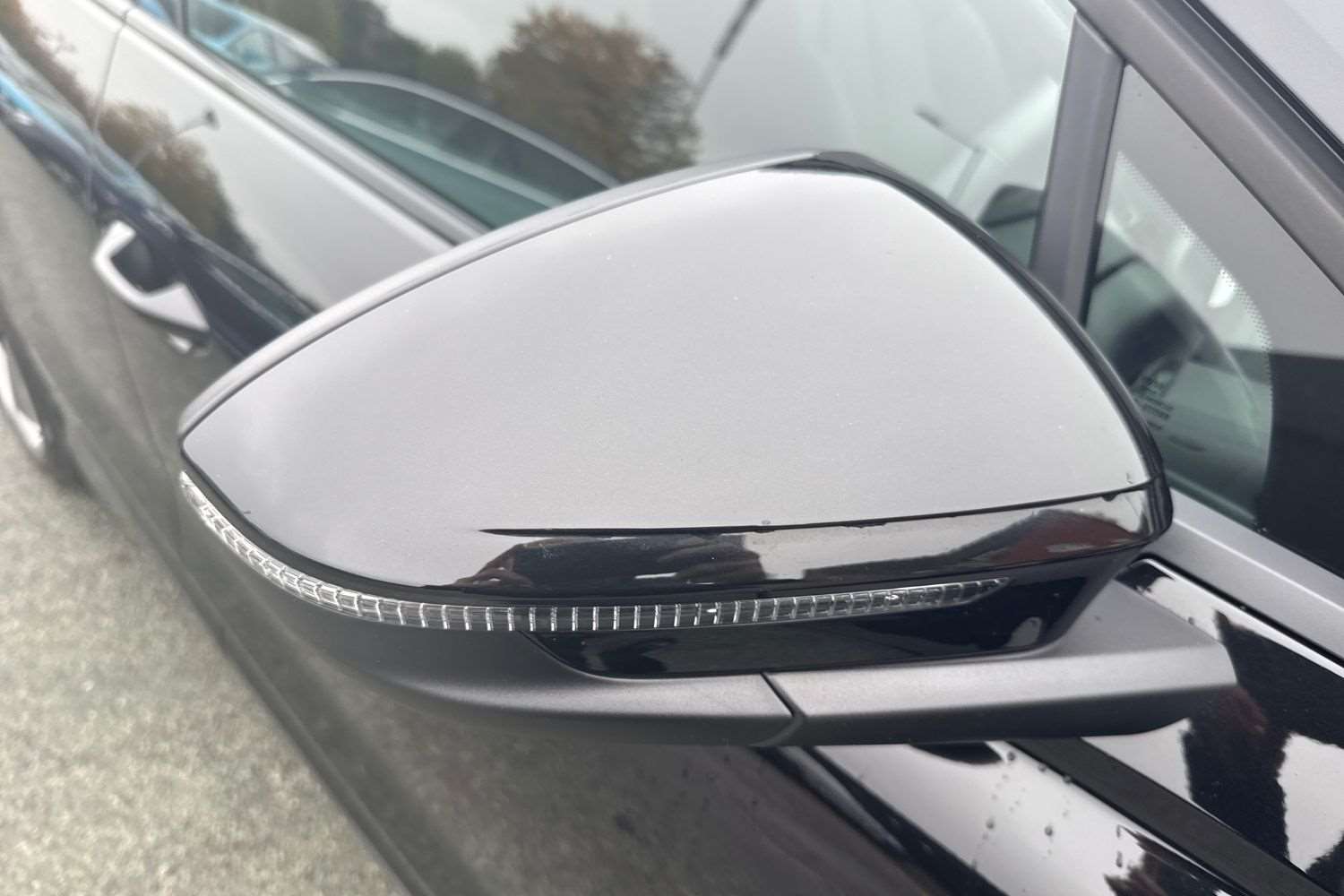 Used Audi Q4 e-tron 2025 for sale - 76272143: Photo 28