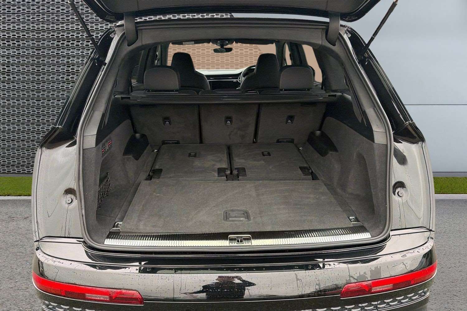 Used Audi Q7 2024 for sale - 77553211: Photo 13