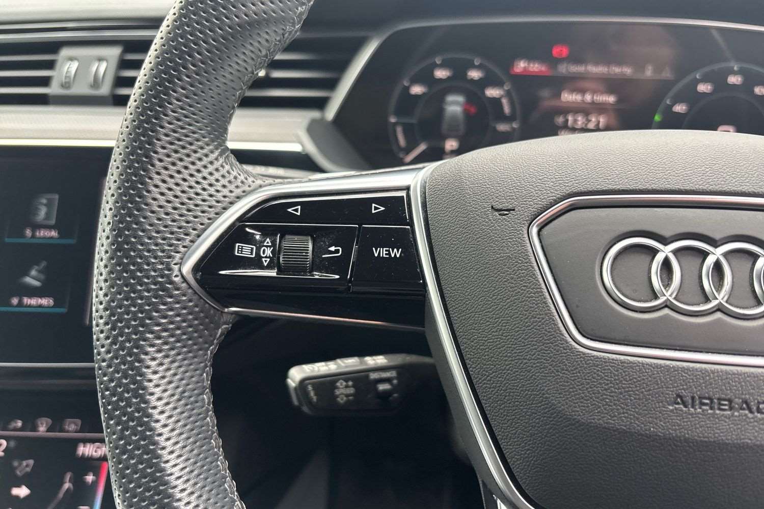 Used Audi Q8 2023 for sale - 77281946: Photo 16