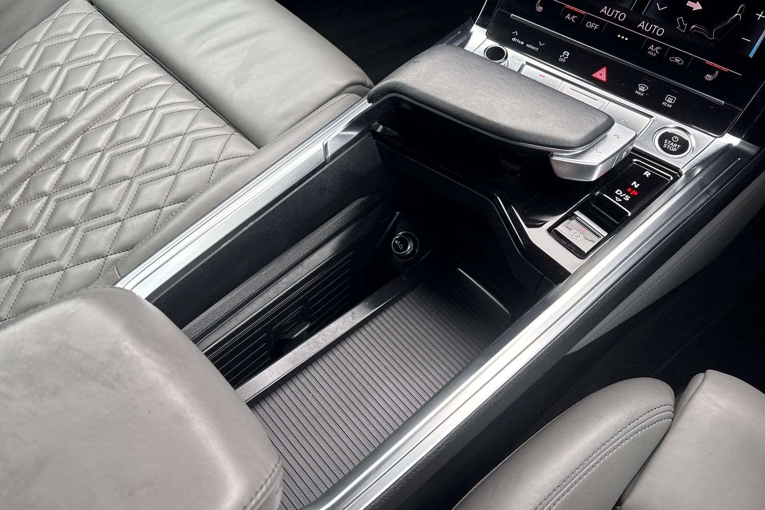 Used Audi Q8 2023 for sale - 77281946: Photo 34