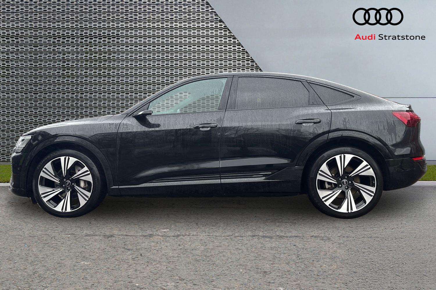 Used Audi Q8 2023 for sale - 77281946: Photo 8