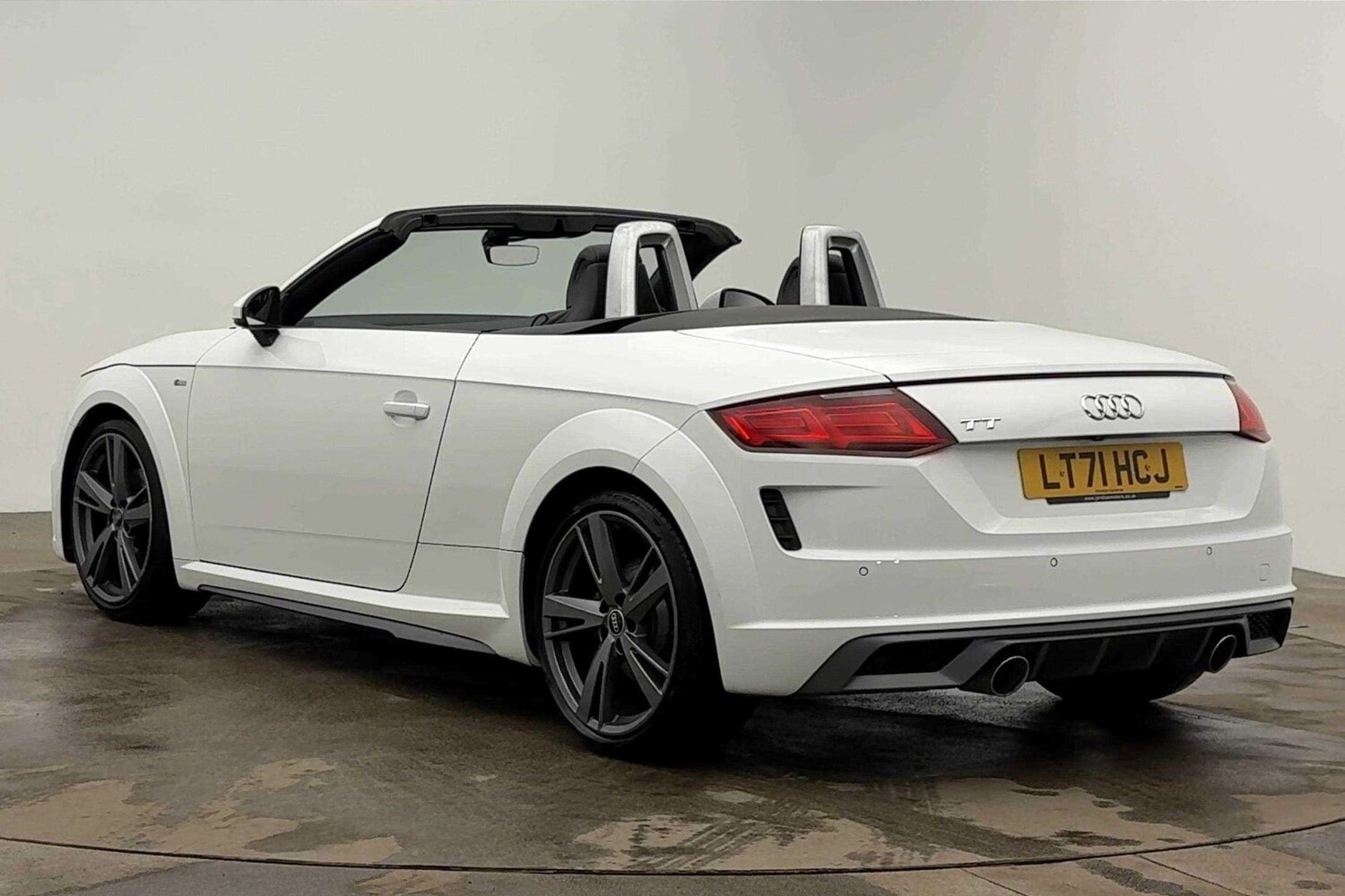 Used Audi TT 2021 for sale - 76022370: Photo 3