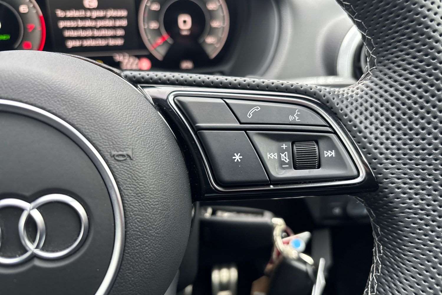 Used Audi Q2 2025 for sale - 77333802: Photo 17