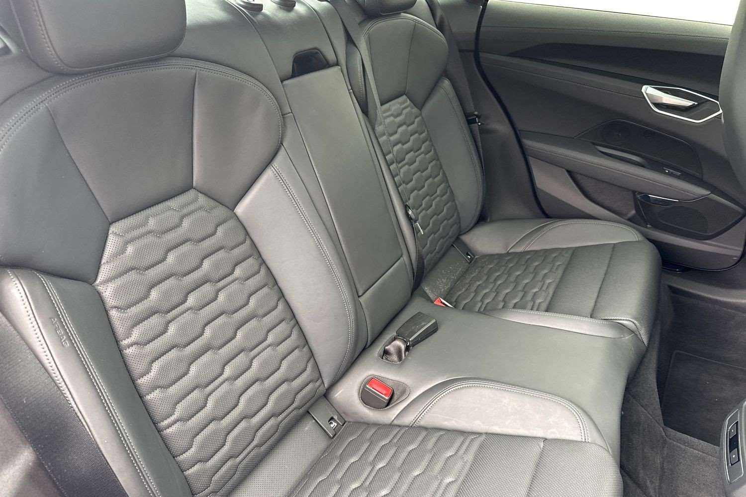 Used Audi RS e-tron GT 2022 for sale - 76460673: Photo 10