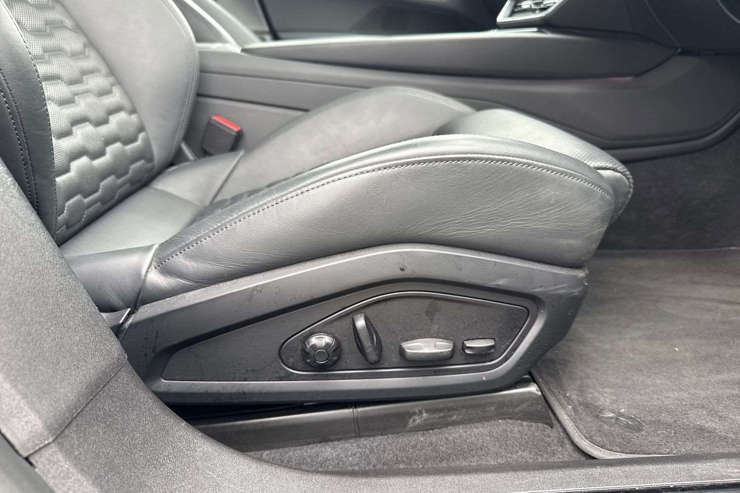 Used Audi RS e-tron GT 2022 for sale - 76460673: Photo 22