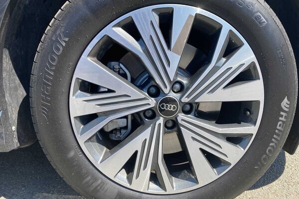 Used Audi Q4 e-tron 2024 for sale - 74716985: Photo 5