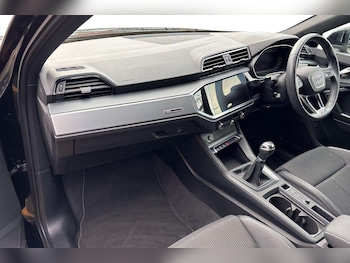 Used Audi Q3 2023 for sale - 77134960: Photo