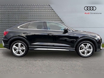 Used Audi Q3 2023 for sale - 77134960: Photo