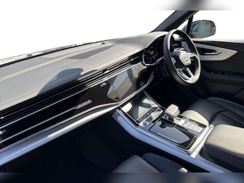 Used Audi Q7 2025 for sale - 77827244: Photo