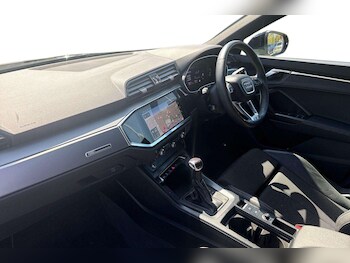 Used Audi Q3 2023 for sale - 78104729: Photo