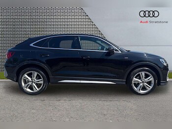 Used Audi Q3 2023 for sale - 78104729: Photo