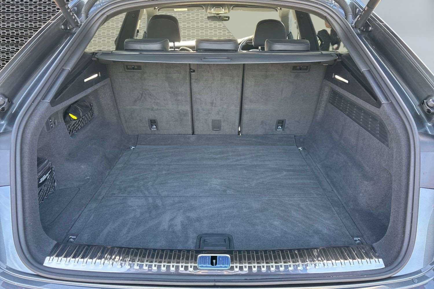 Used Audi Q8 2022 for sale - 77458551: Photo 13