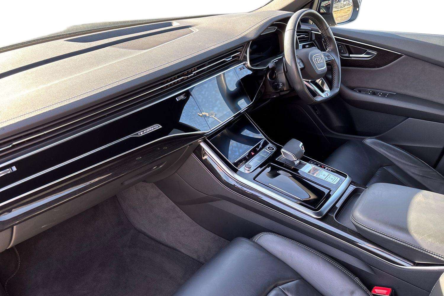 Used Audi Q8 2022 for sale - 77458551: Photo 2