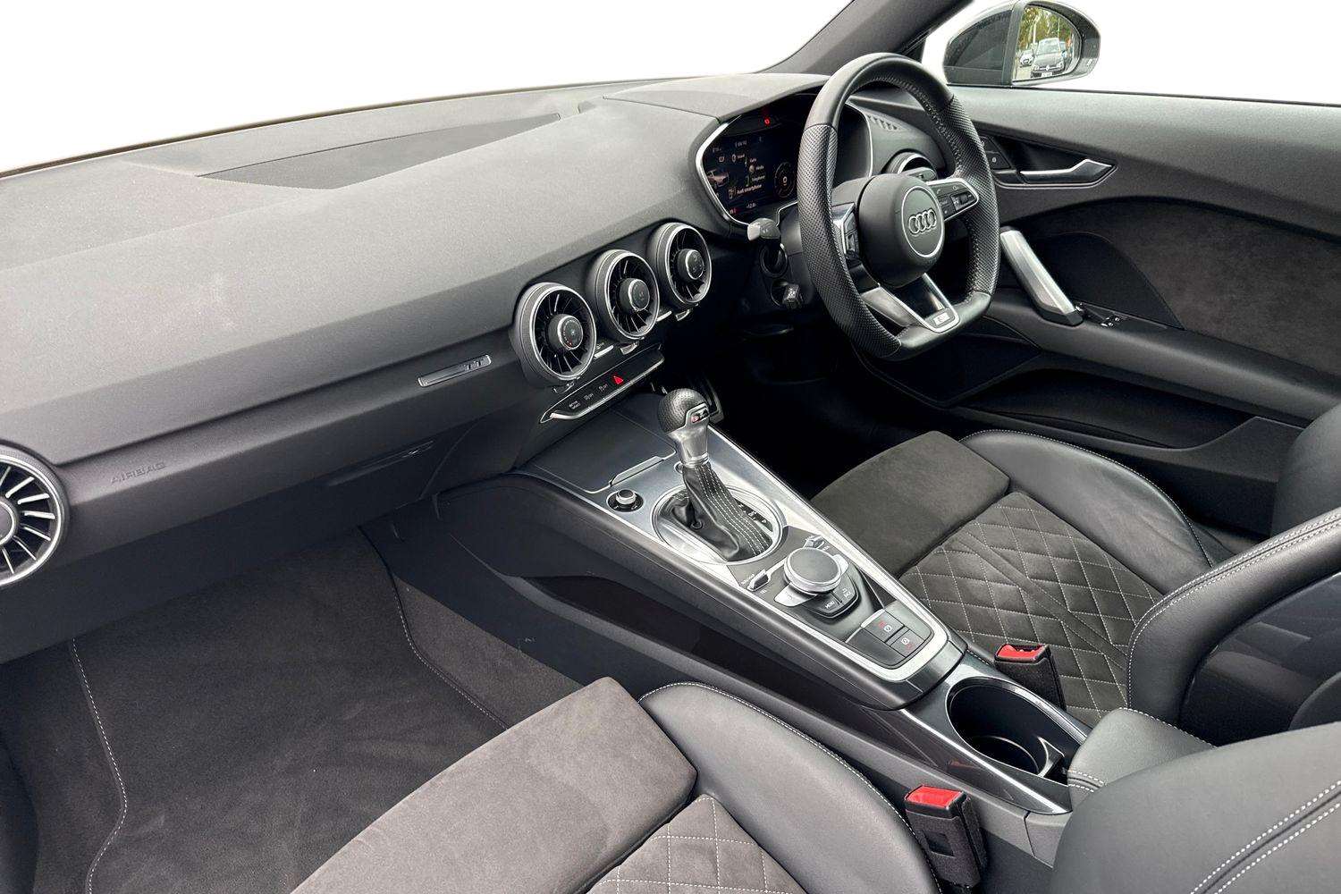 Used Audi TT 2023 for sale - 76141557: Photo 2