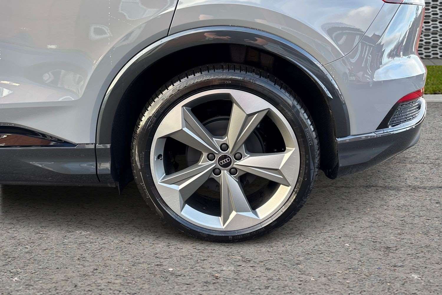 Used Audi Q4 e-tron 2025 for sale - 77472654: Photo 10