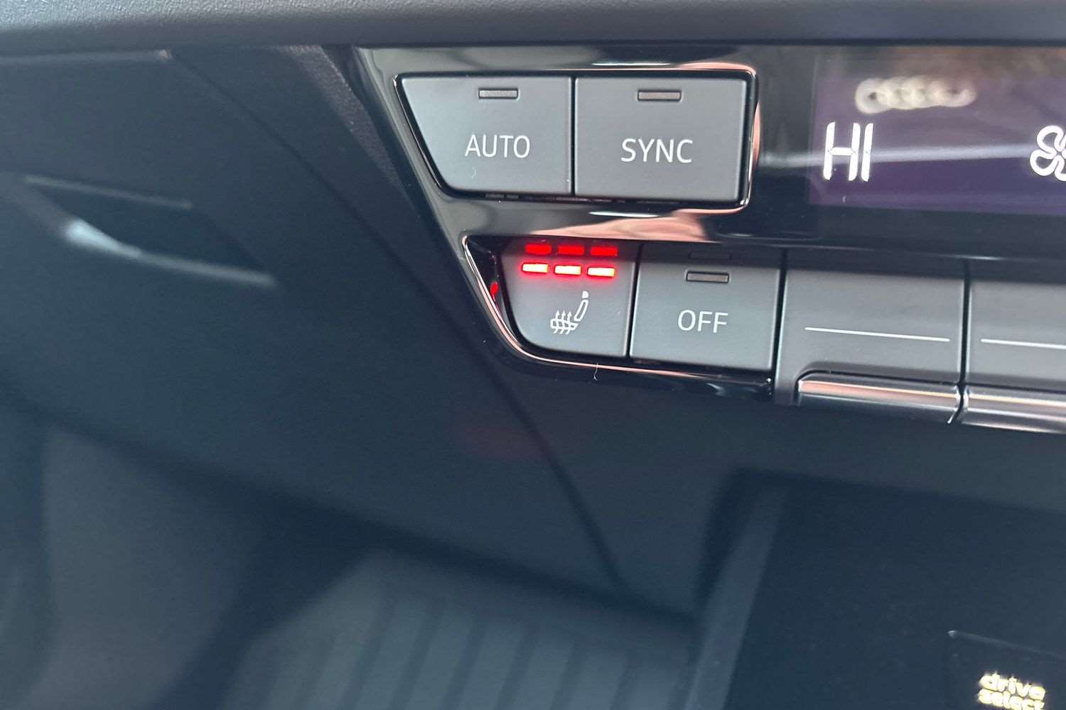 Used Audi Q4 e-tron 2025 for sale - 77472654: Photo 28