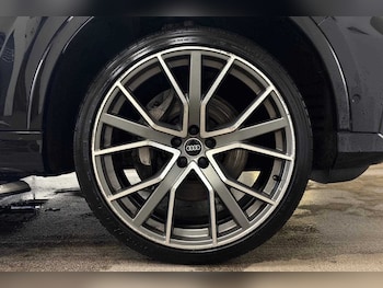 Used Audi Q7 2021 for sale - 75742262: Photo