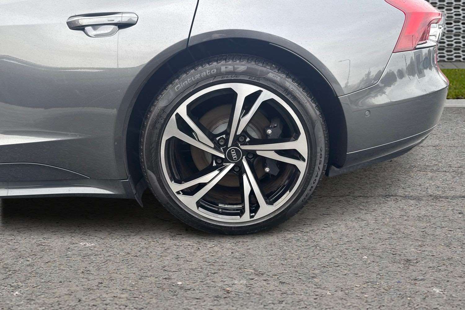 Used Audi e-tron GT 2022 for sale - 76460272: Photo 10