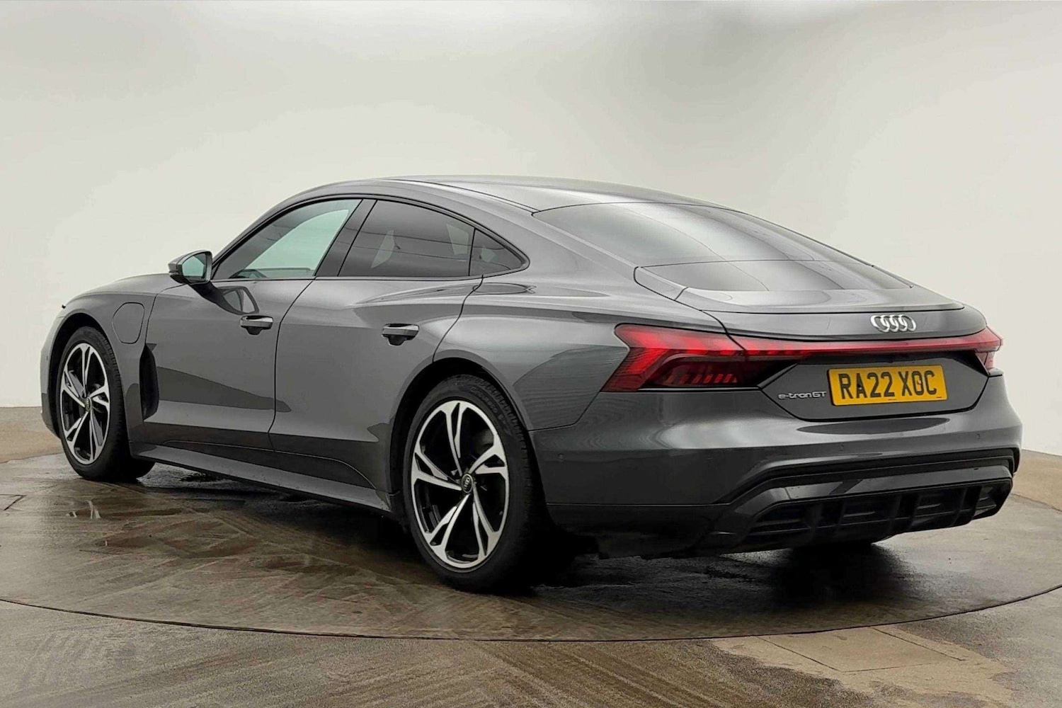 Used Audi e-tron GT 2022 for sale - 76460272: Photo 3