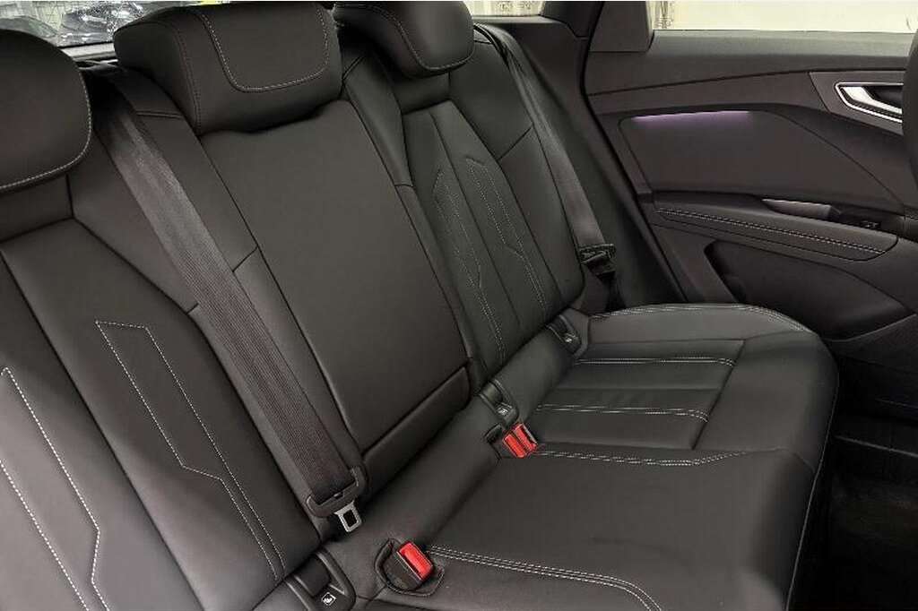 Used Audi Q4 e-tron 2025 for sale - 76459958: Photo 5