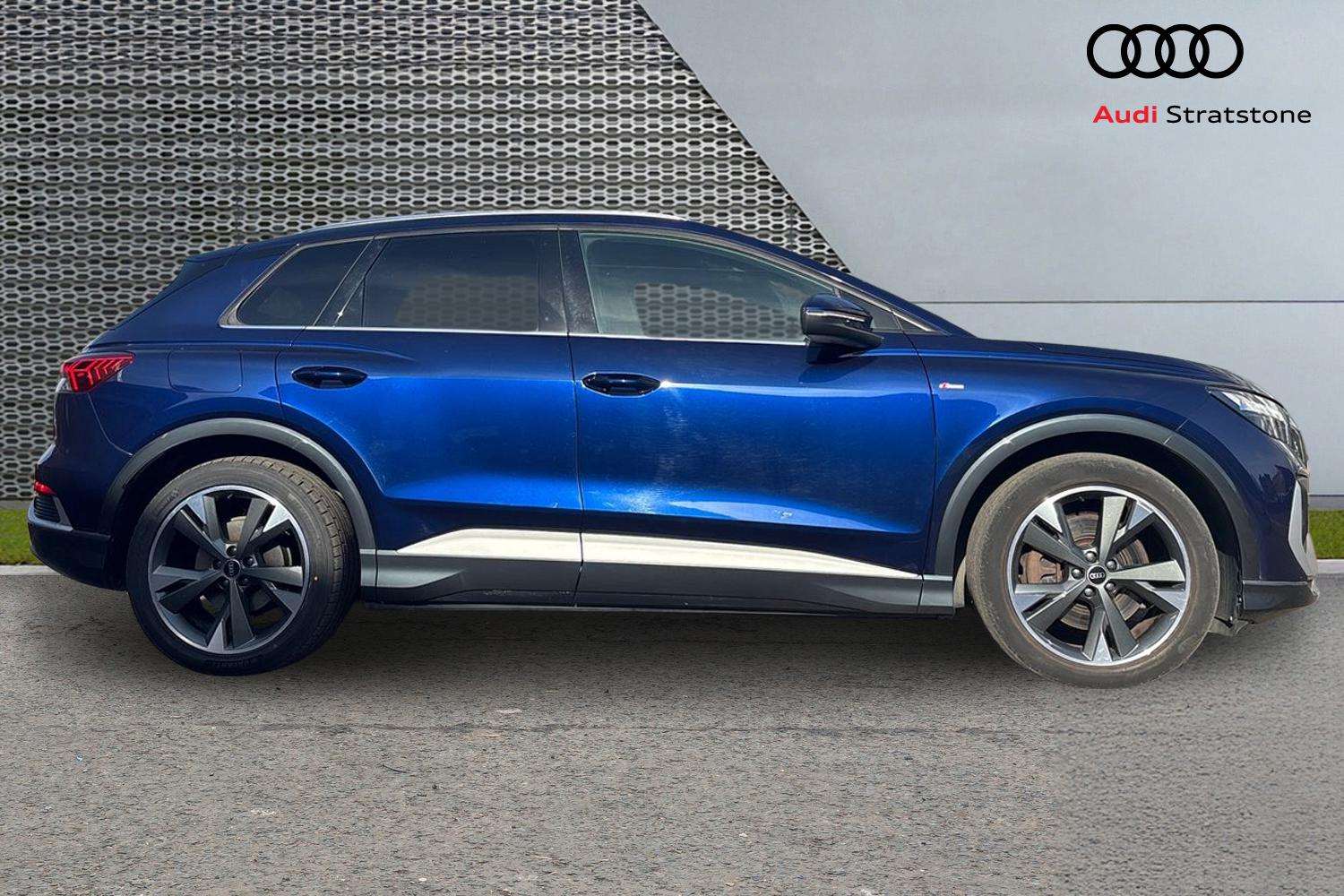 Used Audi Q4 e-tron 2022 for sale - 77913628: Photo 6