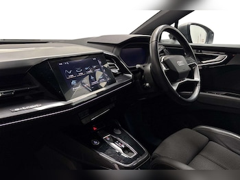 Used Audi Q4 e-tron 2021 for sale - 78625336: Photo
