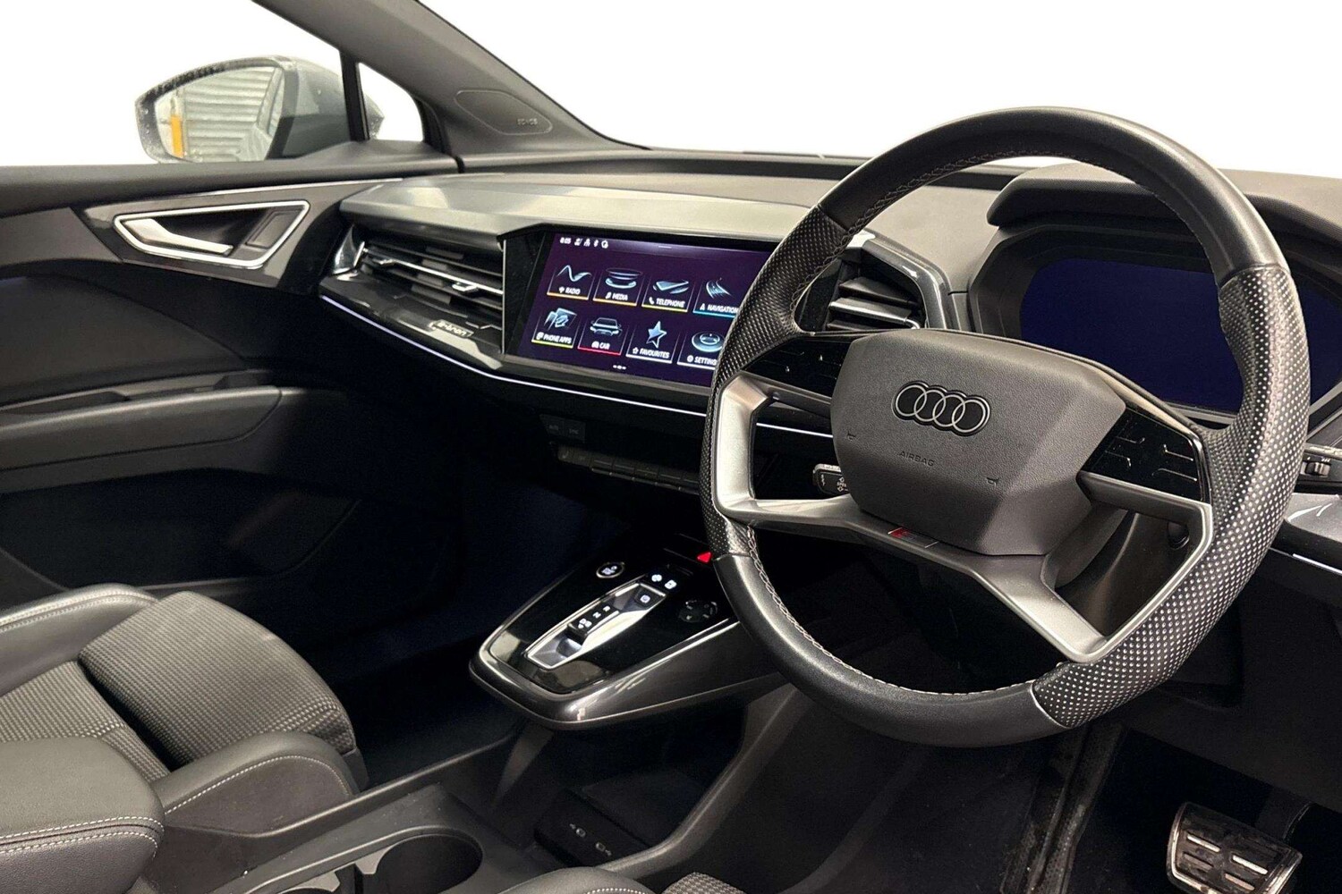 Used Audi Q4 e-tron for sale - 77928477: Photo 6