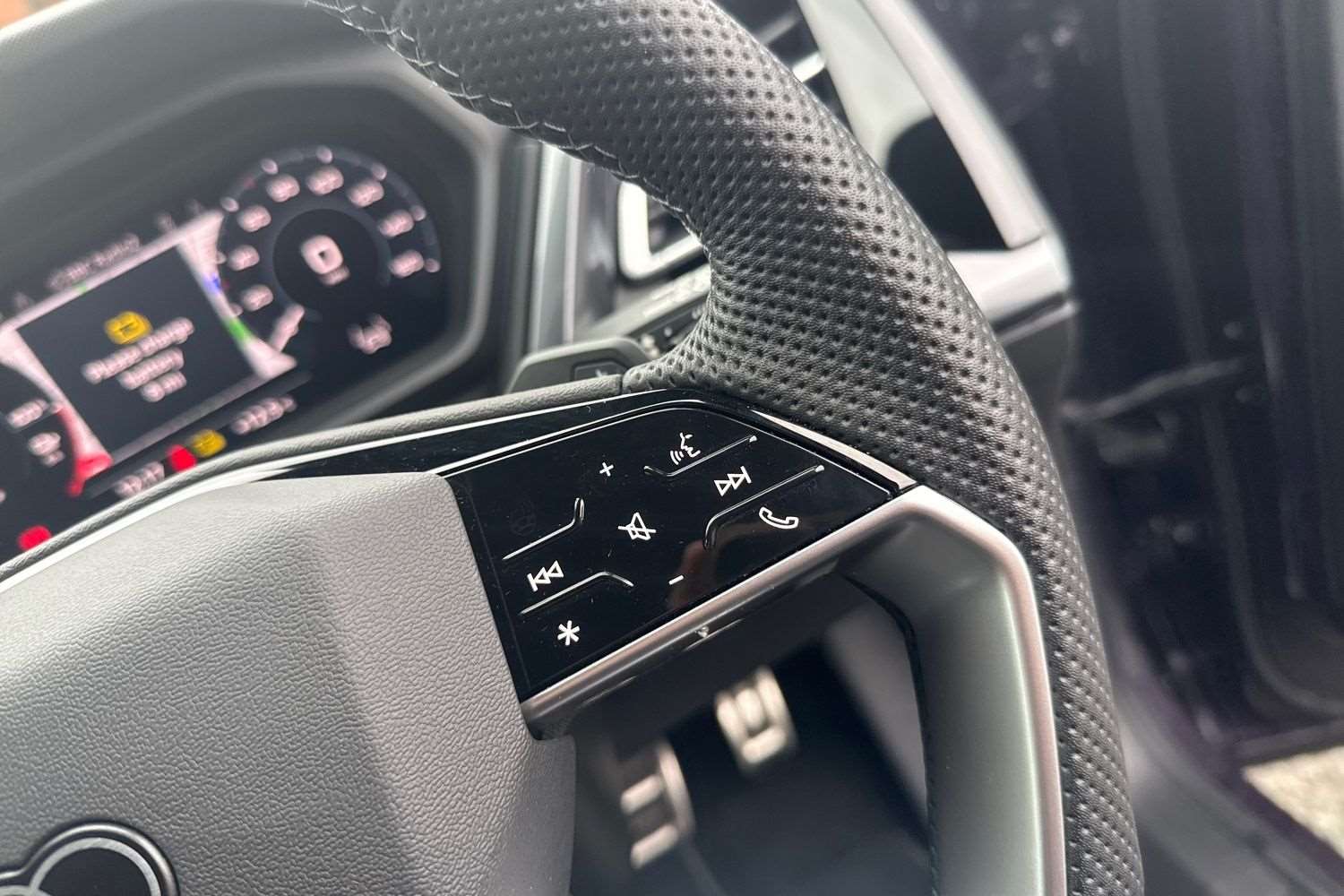 Used Audi Q4 e-tron 2025 for sale - 77233111: Photo 17