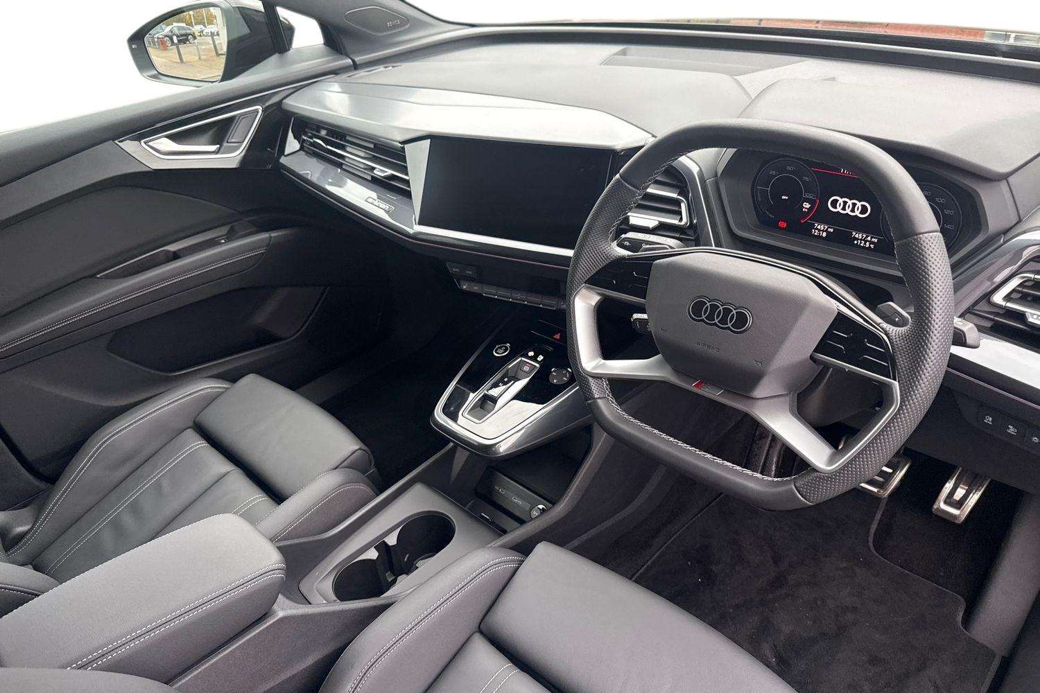 Used Audi Q4 e-tron 2025 for sale - 77233111: Photo 20