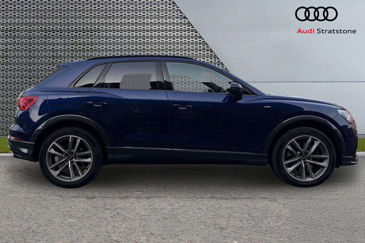 Used Audi Q3 2022 for sale - 77928580: Photo 4