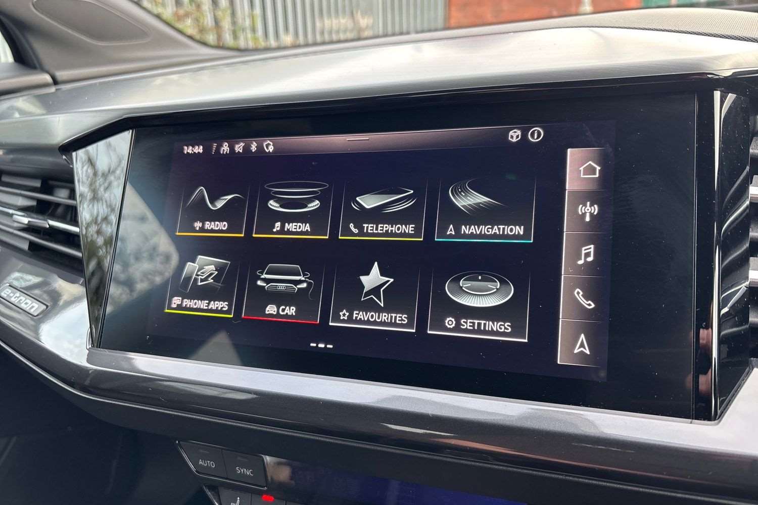 Used Audi Q4 e-tron 2021 for sale - 77232955: Photo 33