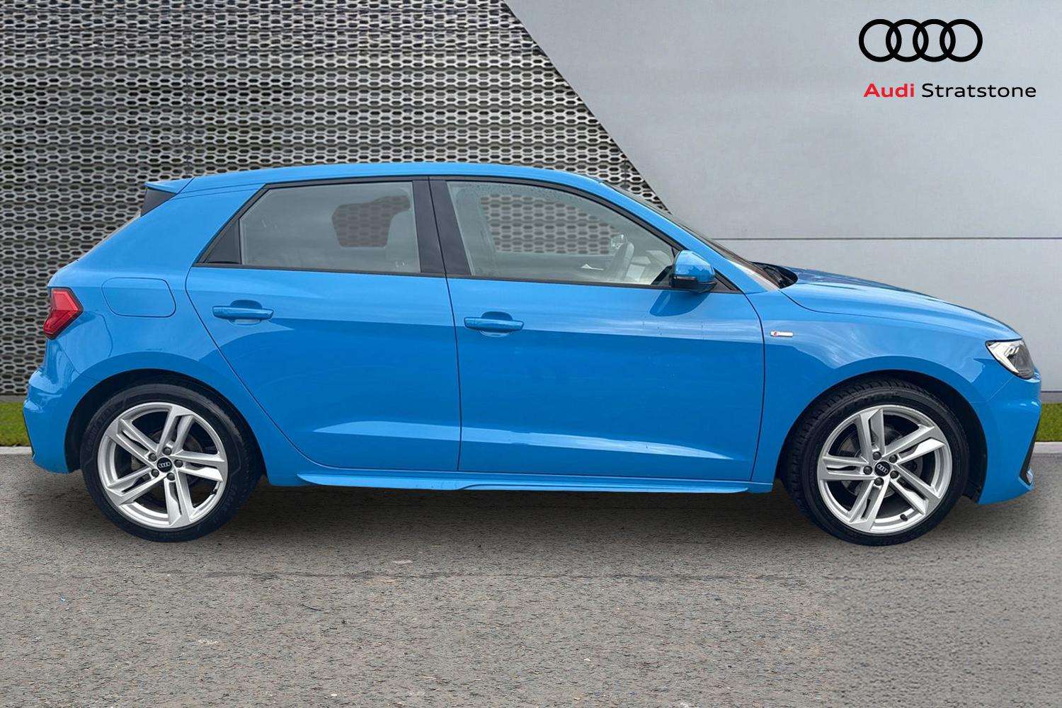 Used Audi A1 2020 for sale - 76610621: Photo 4