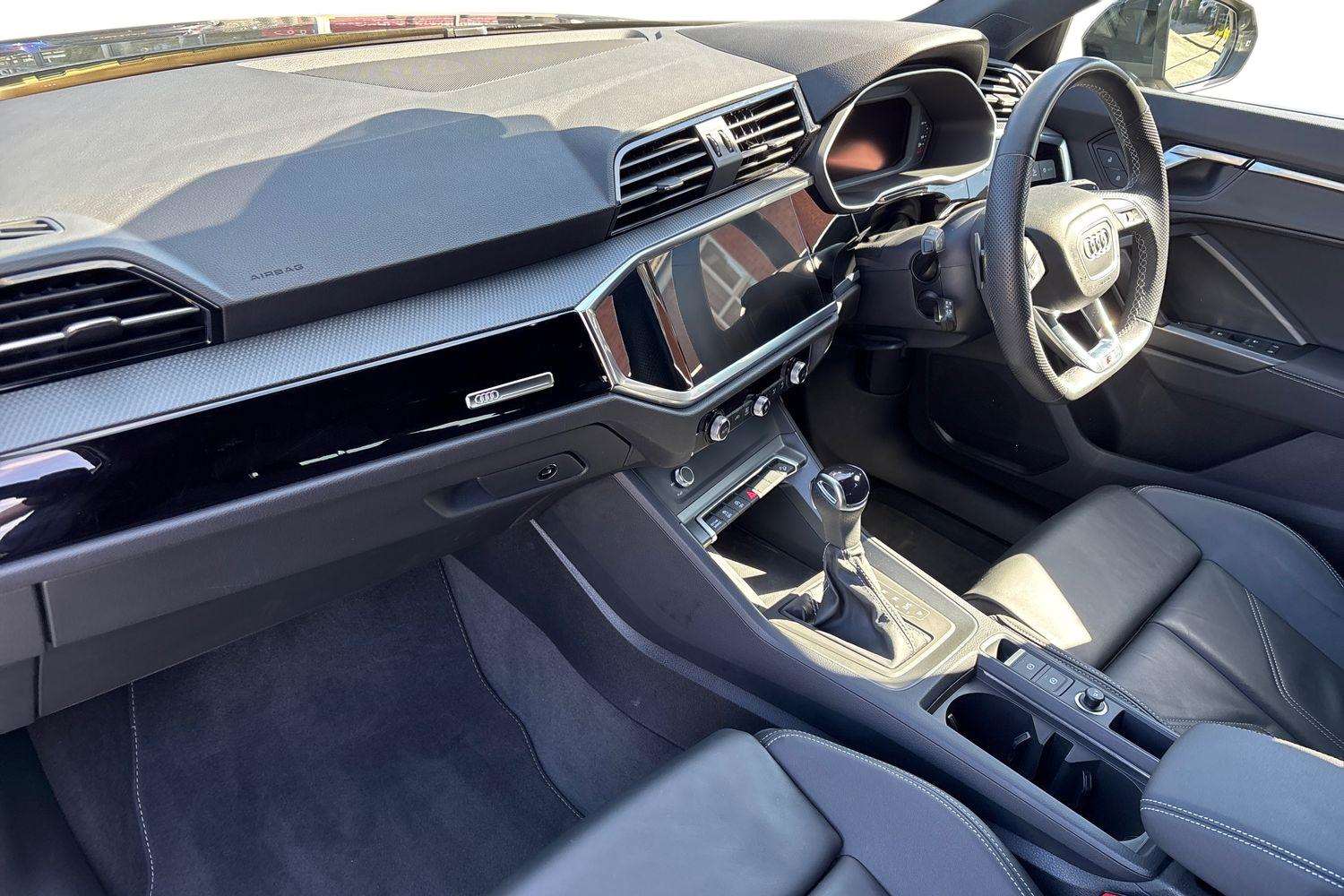 Used Audi Q3 2023 for sale - 78173544: Photo 2