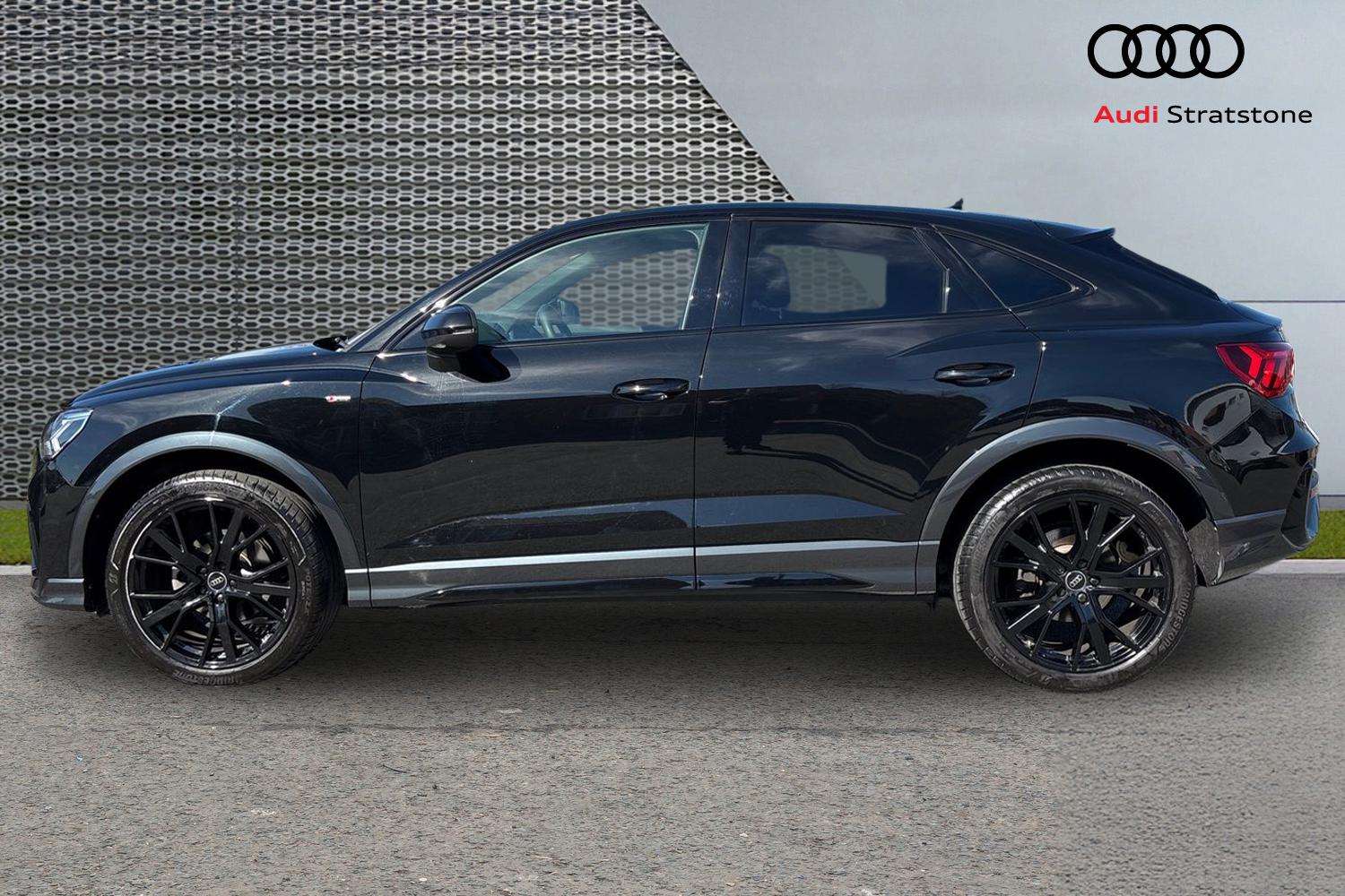 Used Audi Q3 2023 for sale - 78173544: Photo 8