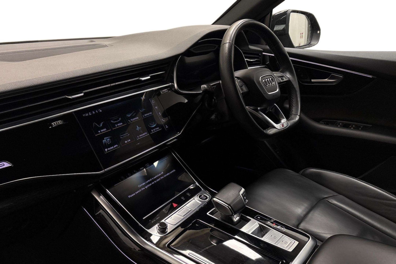 Used Audi Q8 2022 for sale - 76459972: Photo 2