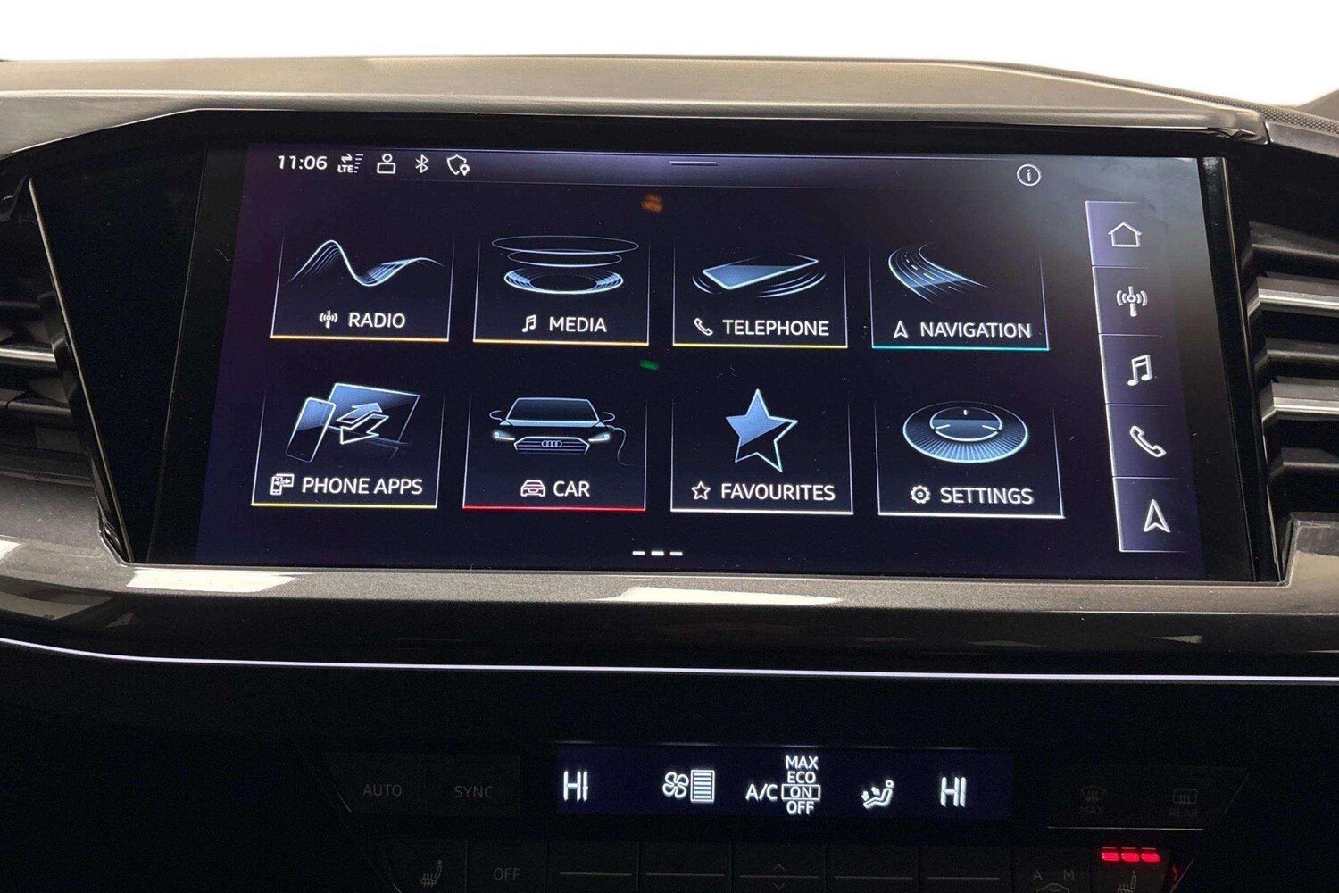 Used Audi Q4 e-tron 2023 for sale - 77842434: Photo 8