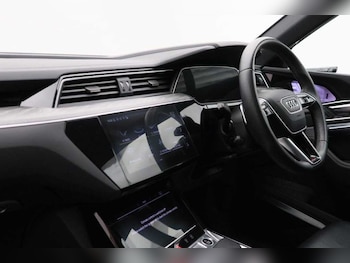 Used Audi e-tron 2022 for sale - 75390635: Photo