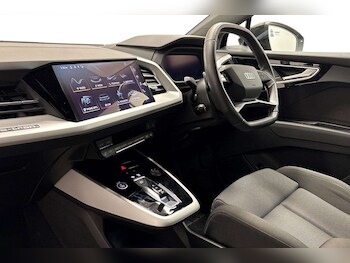 Used Audi Q4 e-tron 2022 for sale - 78322036: Photo