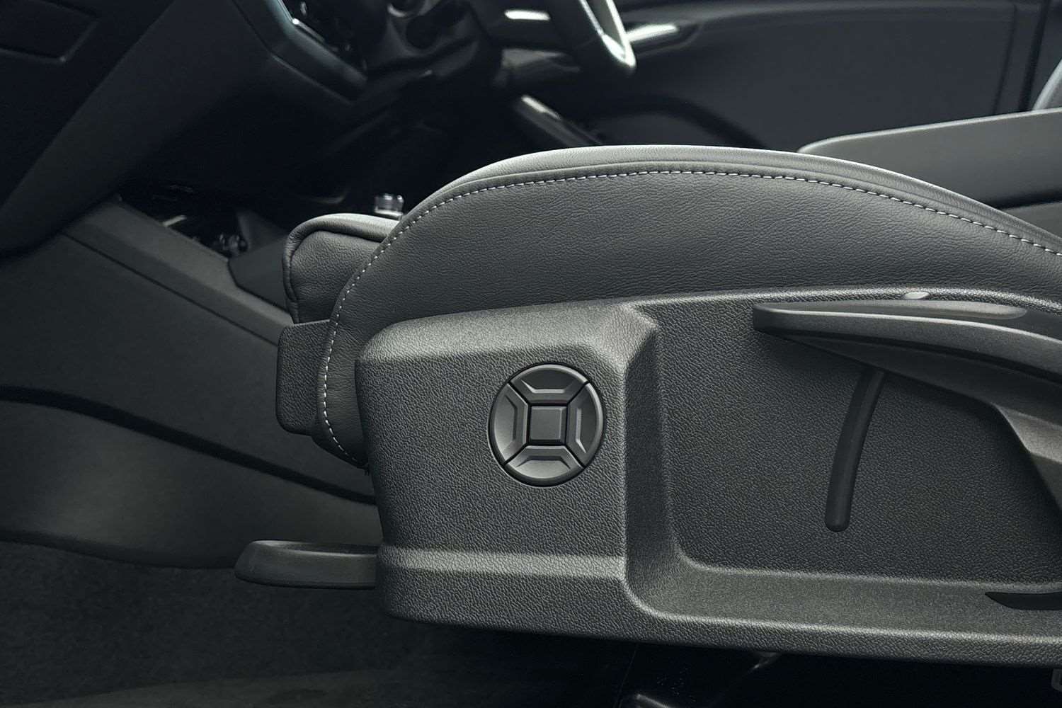 Used Audi Q6 e-tron 2025 for sale - 77686434: Photo 13