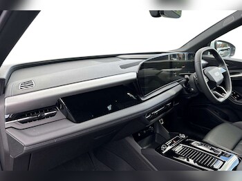 Used Audi Q6 e-tron 2025 for sale - 77686434: Photo