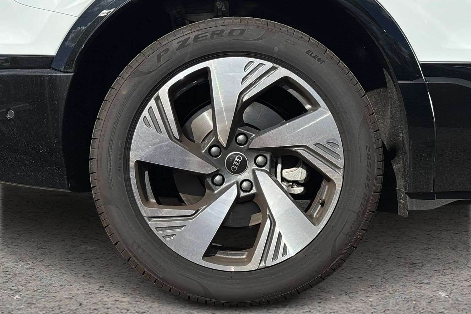 Used Audi Q6 e-tron 2025 for sale - 77686434: Photo 9