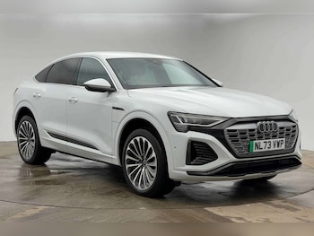 Used Audi Q8 2023 for sale - 77500350: Photo